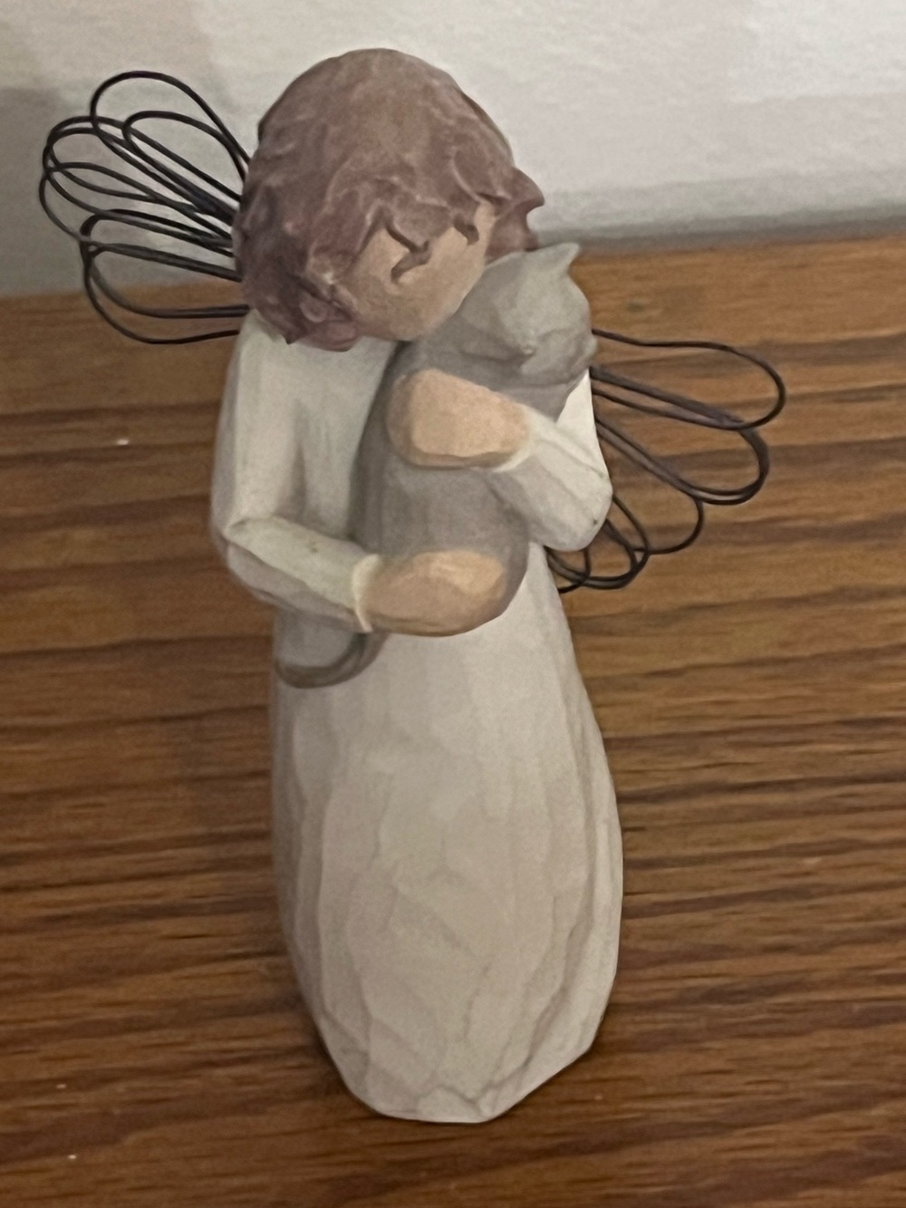 Willow treeAngel Figurine Holding Cat - Cream and Brown